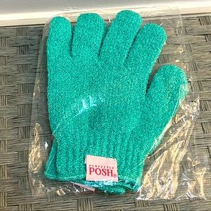 Perfectly Posh Loofah Gloves